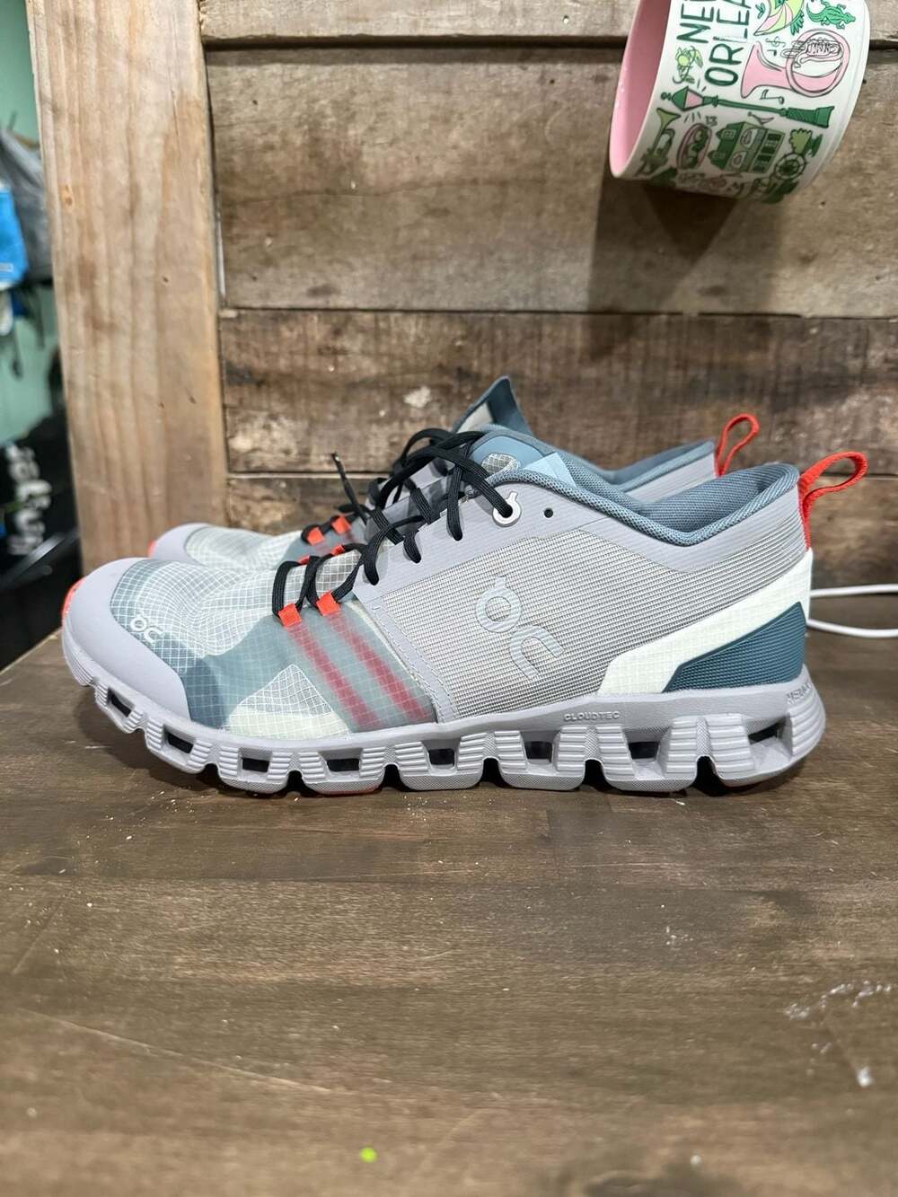 On Cloud X Shift Size US 9 Alloy Red Sneakers